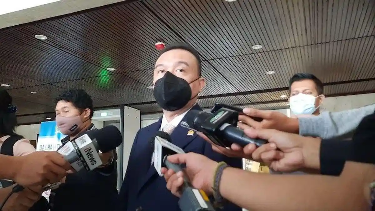 Pimpinan DPR Dukung PPKM Level 4 Diperpanjang: demi Keselamatan Nyawa Rakyat