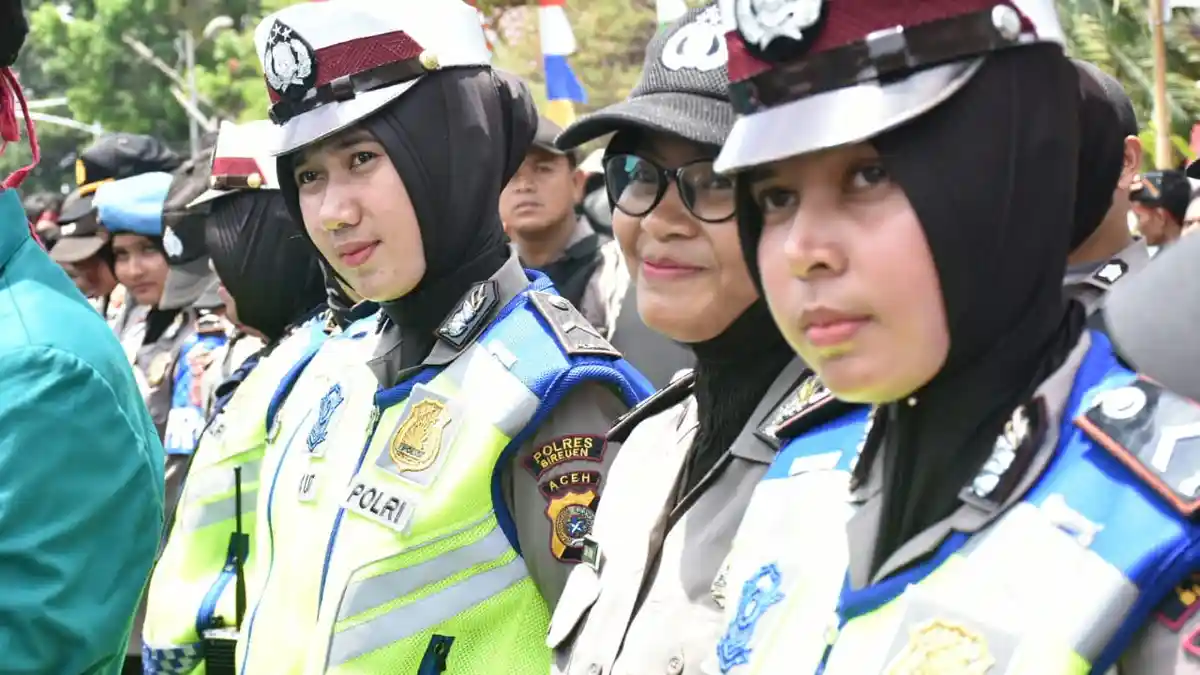 Polwan Cantik Ikut Kawal Demo Mahasiswa di Bireuen, Nyaris Rusuh Hingga Akhirnya