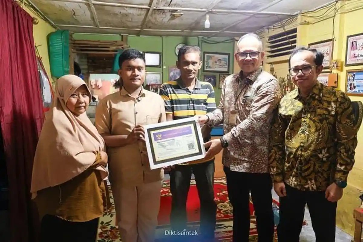 Sosok Zacky Rilsan Anak Buruh Bengkel Dapat Kuliah Gratis di Kedokteran Unand, Cita-cita Mulia