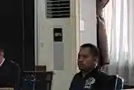 Terdakwa-Ahmat-Irfan-Eks-Kades-Kepenuhan-Raya-Rohul.jpg
