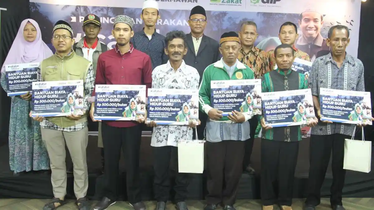 ACT Apresiasi Pengabdian Guru Prasejahtera Lewat Program “Sahabat Guru Indonesia”