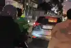 Viral-mobil-tabrak-lari-di-Ciwastra.jpg