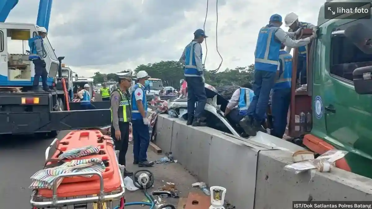 KORBAN Kecelakaan Tertimpa Runtuhan Tumpukan Besi Selama 7 Jam, Teriak Minta Tolong