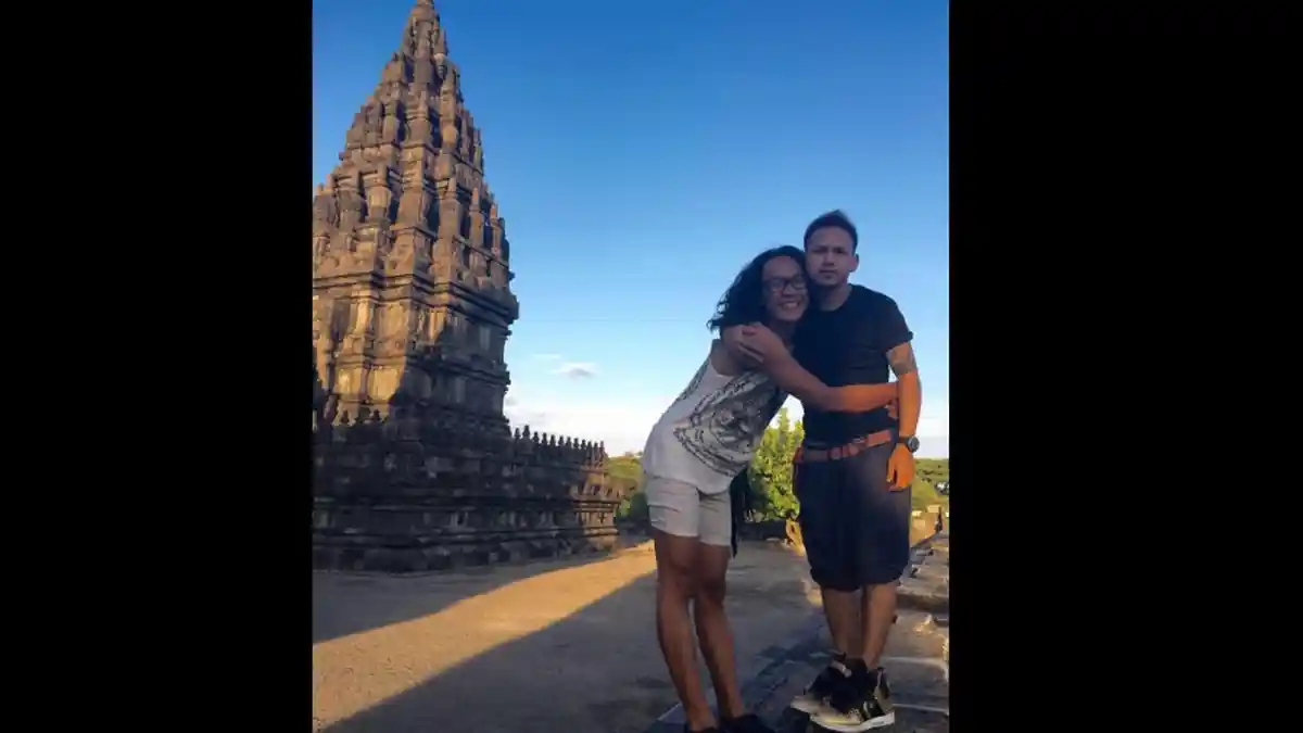 Di Foto Ini Aming Cantik, Istrinya Macho Banget, Netizen: Lihat Ini Kayak Kebalik Perannya