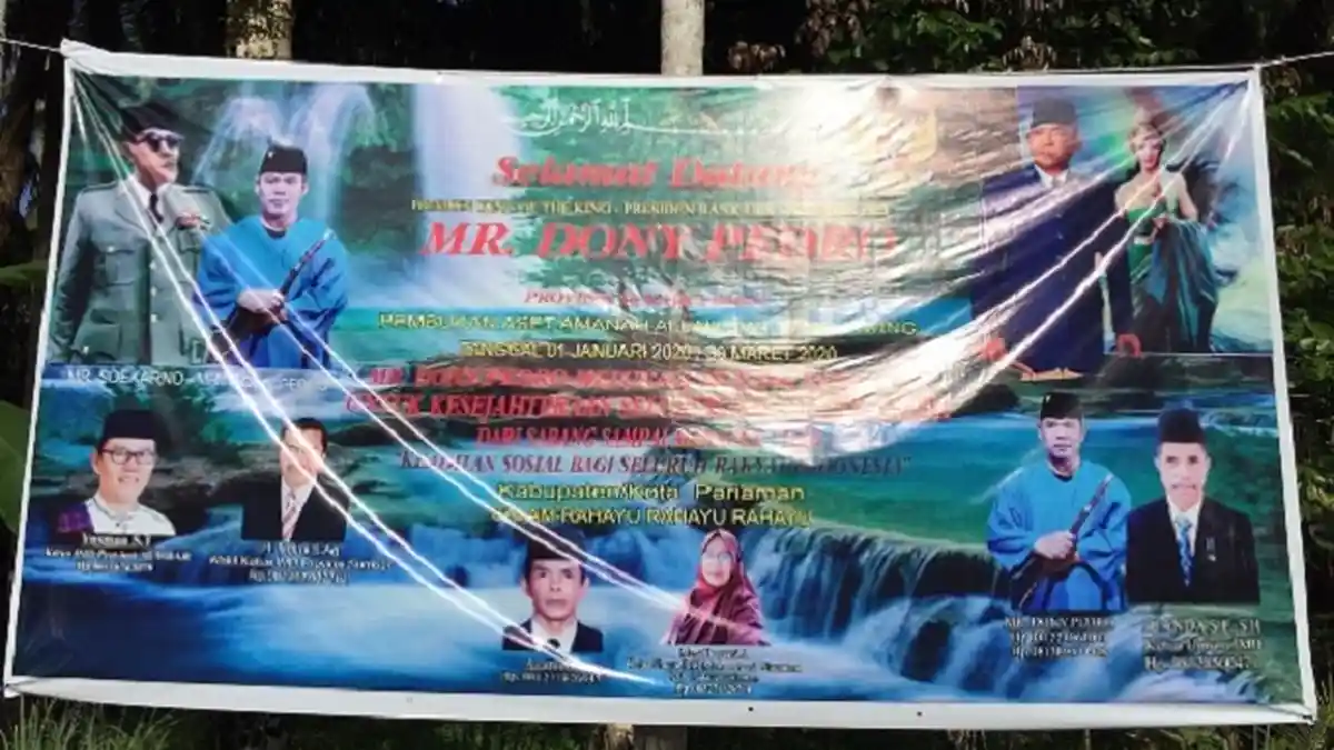 Indonesia Mercusuar Dunia di Sumbar, Sosok Soekarno dan Nyi Roro Kidul Dipajang di Spanduk