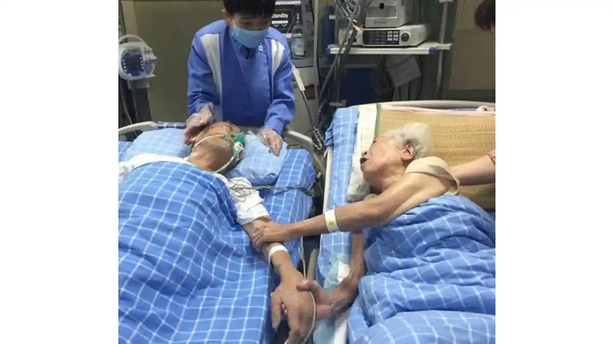 Sebelum Meninggal Pria Tua Ini Minta Bertemu Dengan Istrinya, Perbincangan Mereka Buat Haru