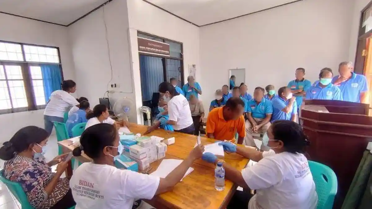 Gandeng IBI Kabupaten Lembata, Lapas Lembata Gelar Senam Pagi dan Pusling bagi WBP