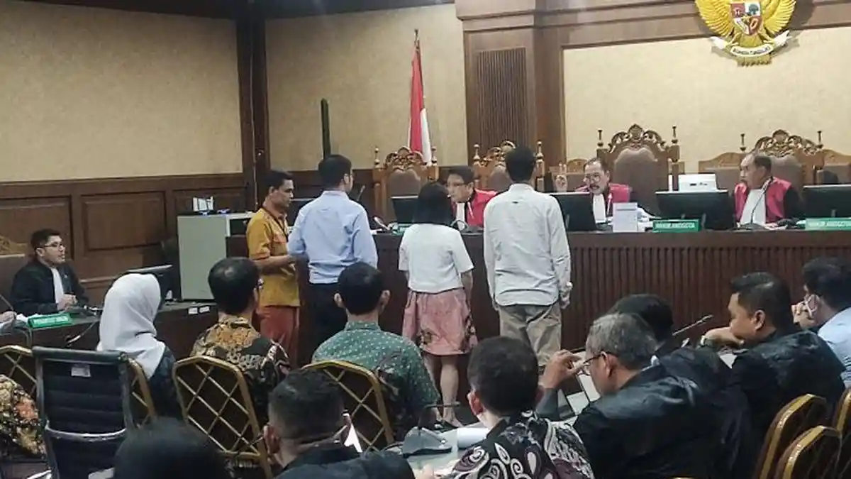 Perkara Korupsi BTS Kominfo Terdakwa Irwan Hermawan Cs  Dilanjut, Kuasa Hukum Konfrontir 11 Saksi 