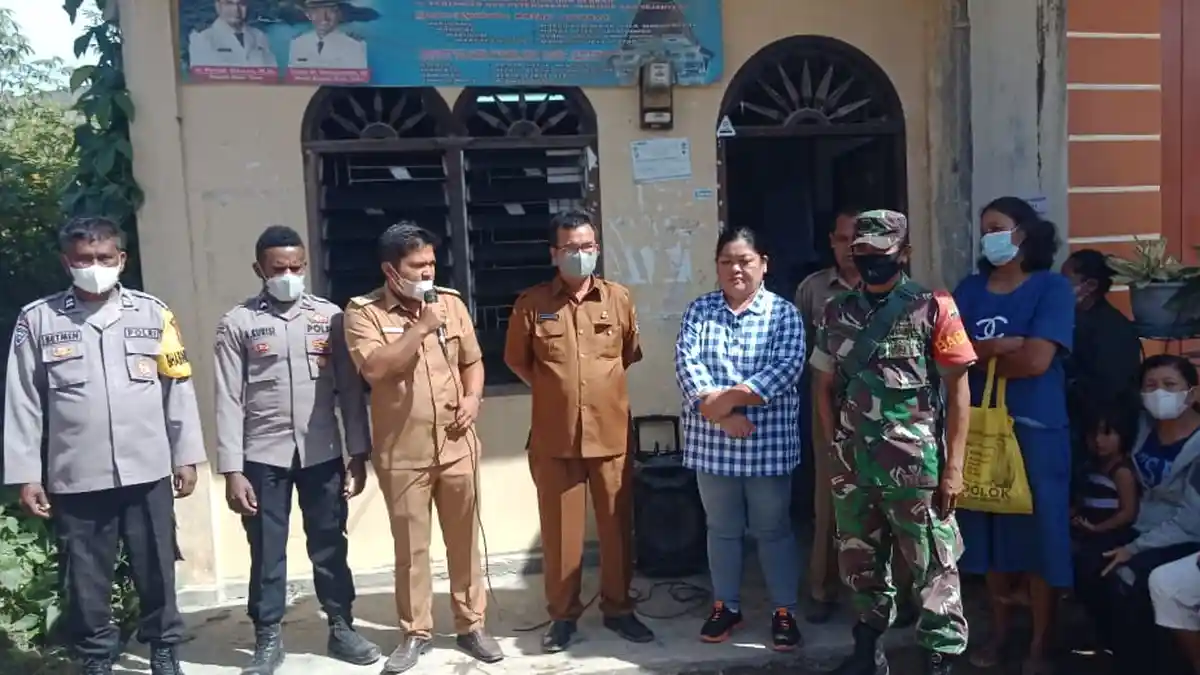 Pastikan Tepat Sasaran Sat Binmas Polres Toba Kawal Penyaluran BLT 