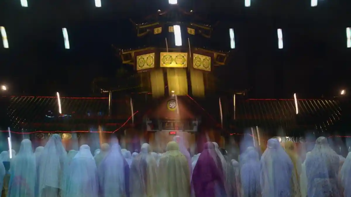 Bacaan Doa Sholat Malam Arab, Latin dan Terjemahan