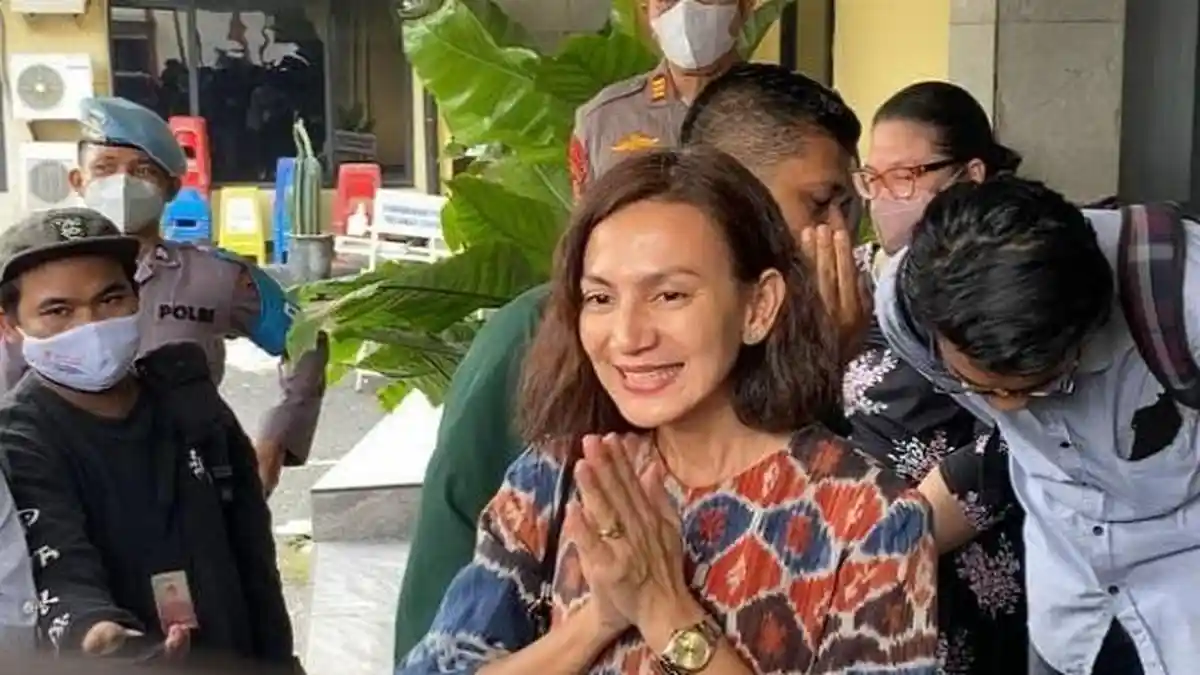 Dilaporkan Mantan Suami, Wanda Hamidah Terancam Hukuman 2 Tahun Penjara