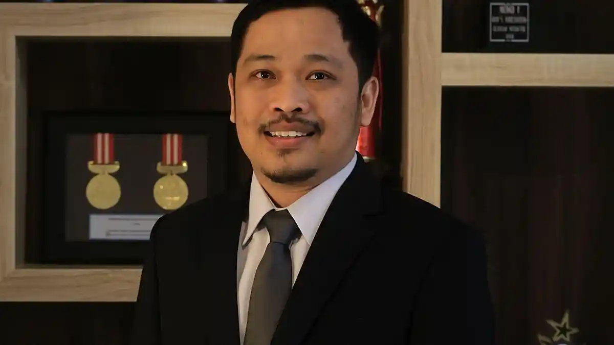 Bukan Sekadar Dokumen: Mengawal Renstra Publik dengan Kepemimpinan Adaptif