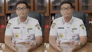 Bupati-Klaten-Hamenang-Wajar-Ismoyo-menyampaikan-penjelasan-terkait-kasus-PD-BKK.jpg