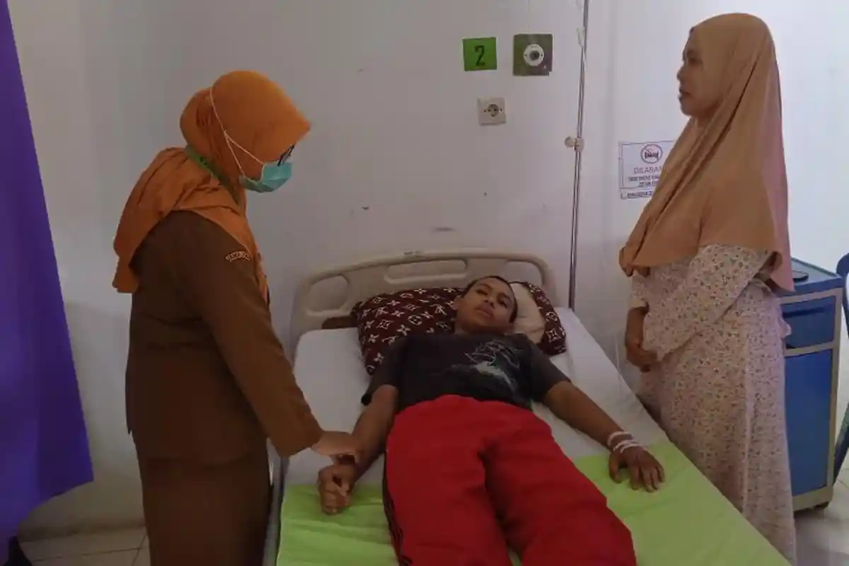 Lauk di Nasi Kotak Takjil Diduga Jadi Penyebab Warga Keracunan di Jember