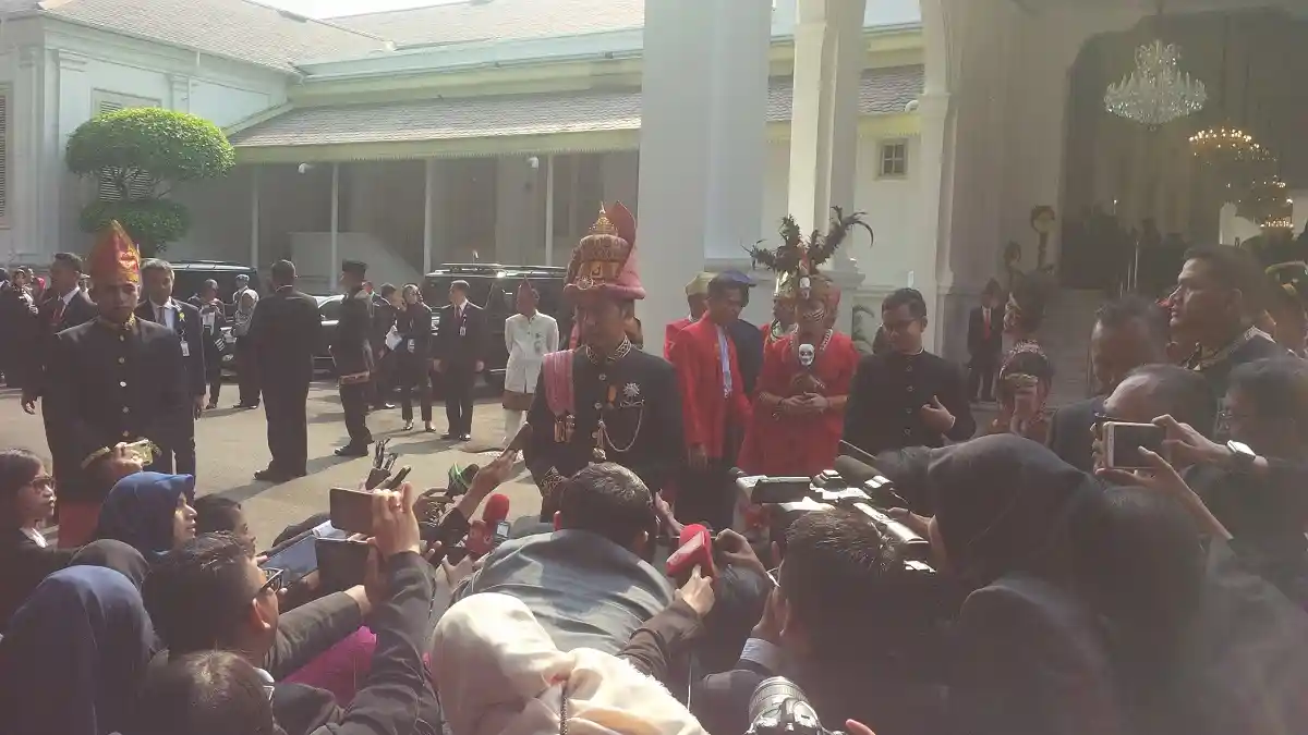 Pimpin Upara Pengibaran Bendera, Presiden Jokowi: Kita Harus Optimis, Bangun Kerukunan