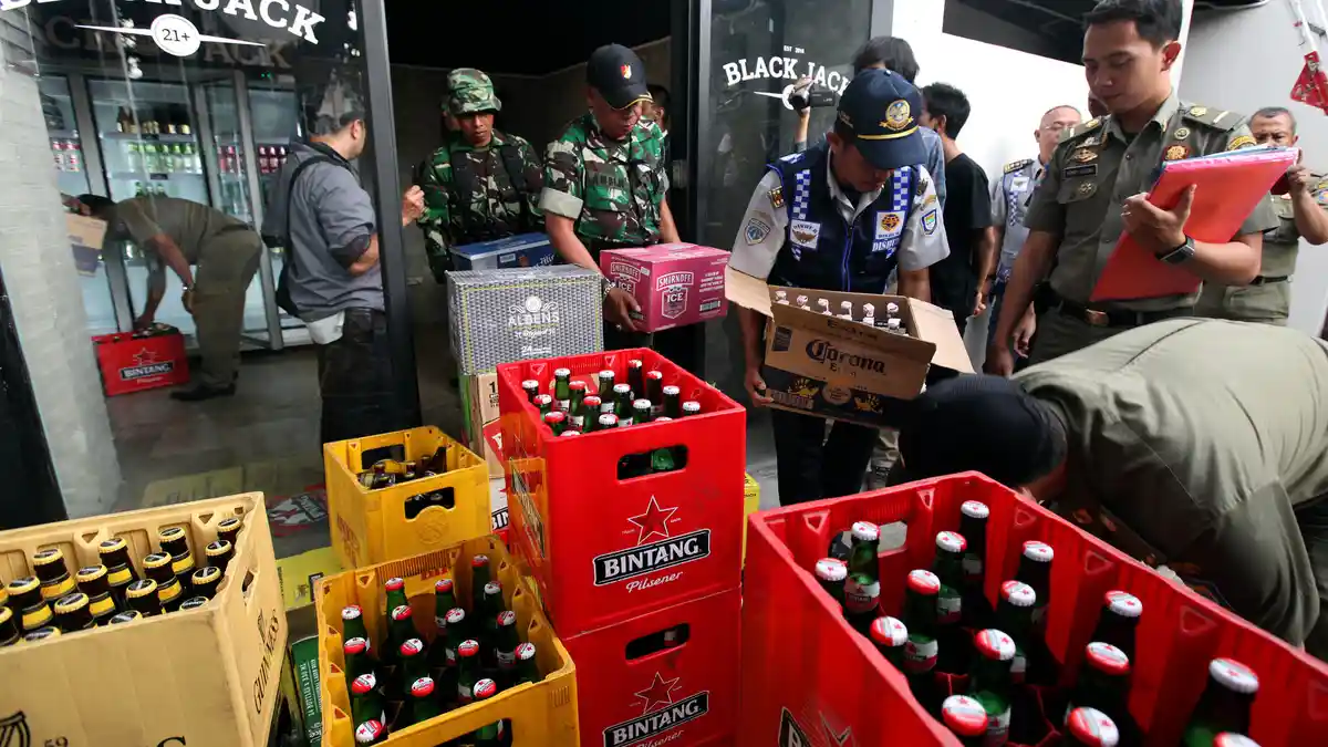 Hendak Pesta Miras, Tiga Penambang Emas Diringkus