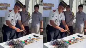 LAPAS-Petugas-Lapas-Kelas-IIB-Banjarbaru-memusnahkan-handphone-milik-warga-binaan.jpg