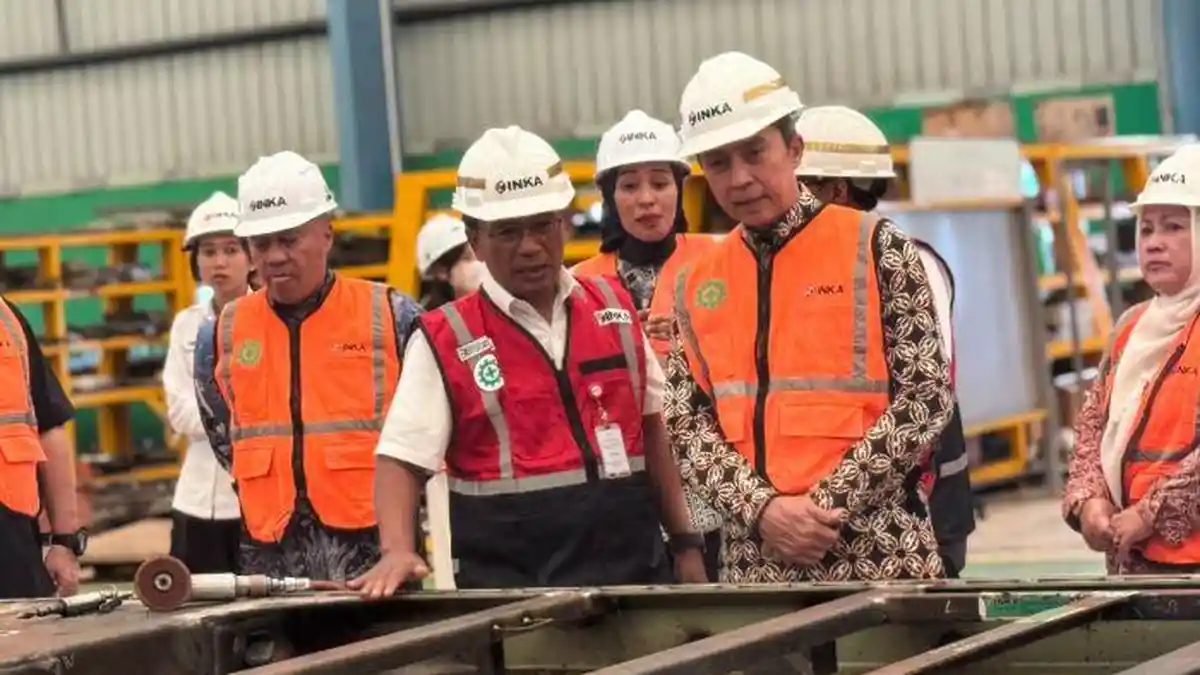 Wali Kota Bogor Dedie Rachim dan Dirut INKA Bahas Trase Uji Coba Trem