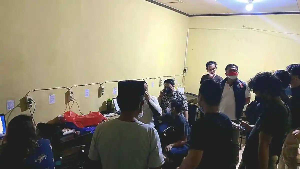 Update Kasus Penggerebekan Kantor Pinjaman Online Ilegal di Pontianak, 14 Karyawan Sebagai Saksi