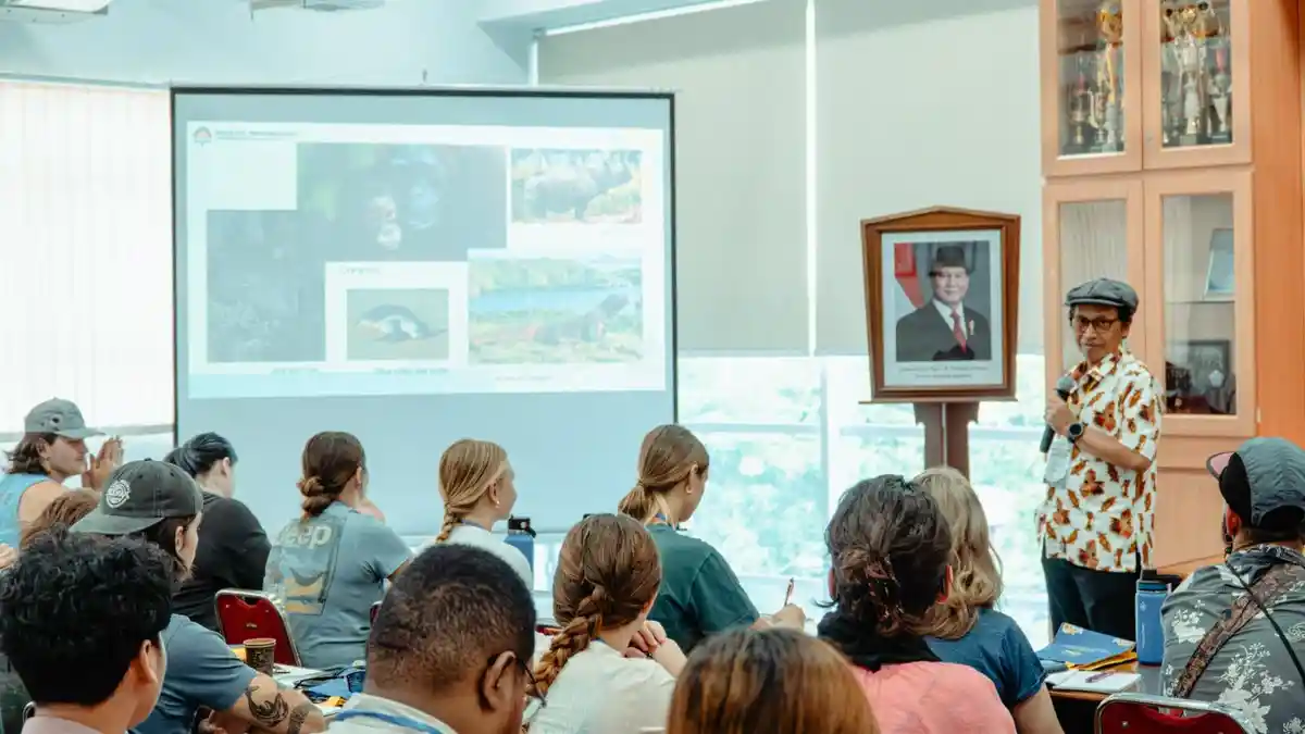 FTB UAJY Sambut Mahasiswa Eckerd Collage Dalam Summer Course Program