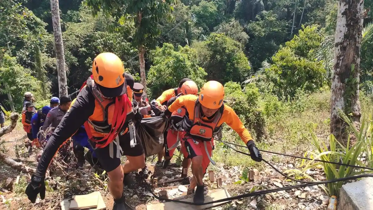 Tim SAR Akhirnya Temukan Seorang Kakek-Kakek yang Hilang Dalam Keadaan Meninggal
