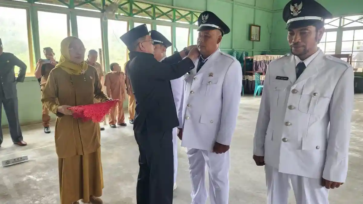 3 Kades di Kapuas Hulu Dilantik Jelang 112 Desa Gelar Pilkades, Wabup Beri Pesan Khusus - Tribunpontianak.co.id