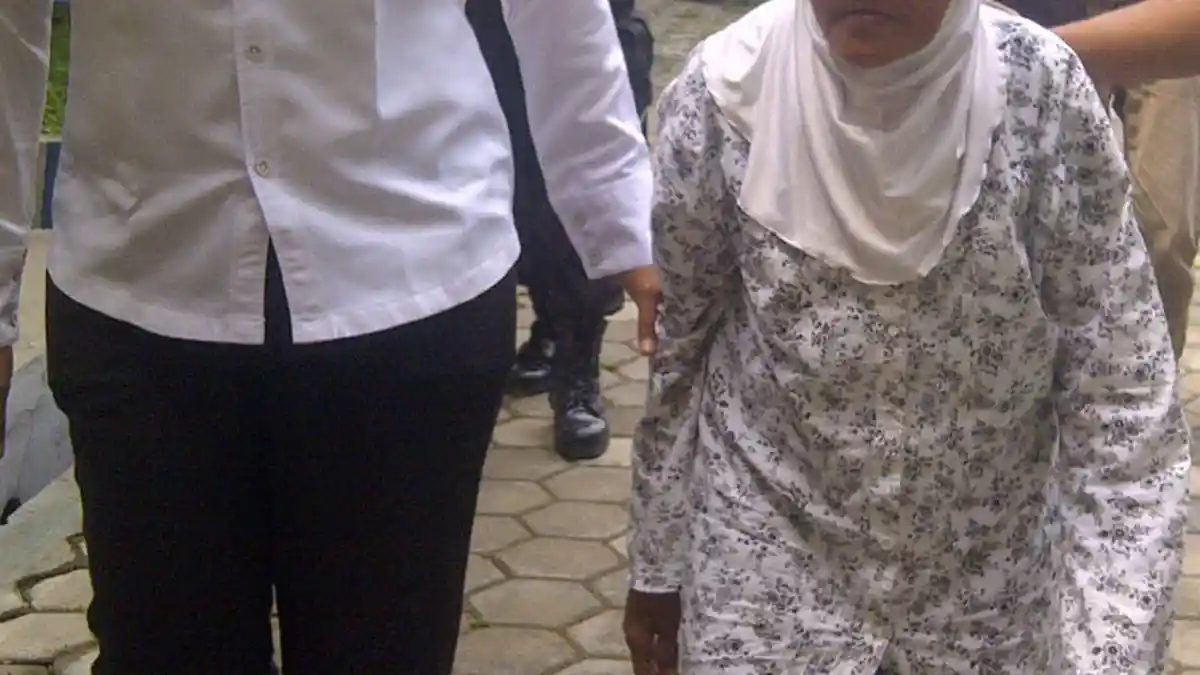 Nenek Asyani Tambah Sehat dan Bilang Siap Disidang