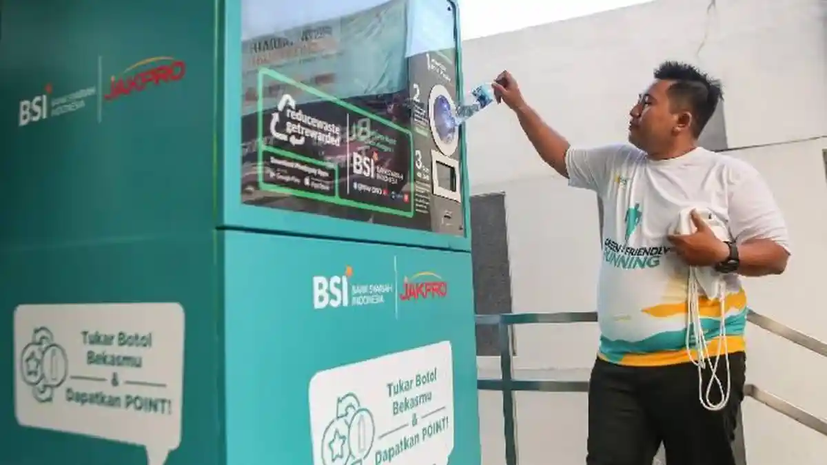 BSI Kumpulkan Lebih dari 5.000 Sampah Botol Plastik di Ajang Jogja Marathon 2023