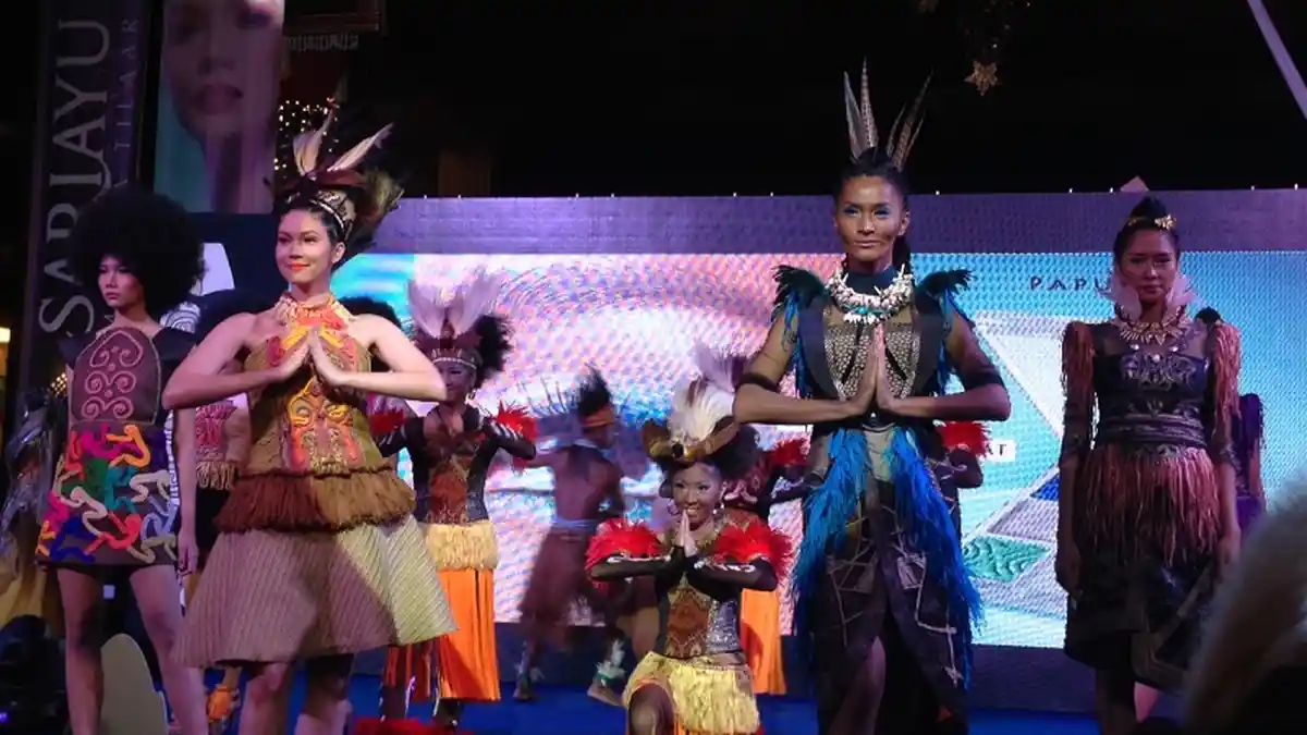 Ekstrak Buah Merah di Color Trend Sariayu Martha Tilaar 2015