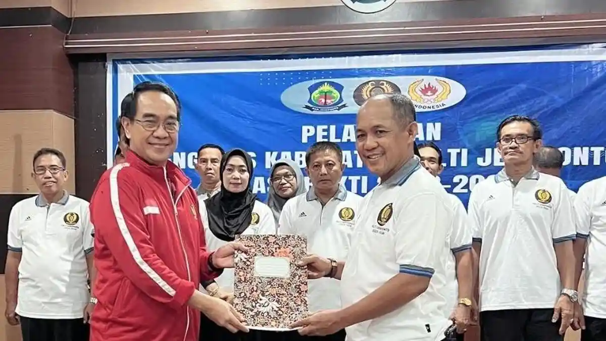 Lantik Pengurus Pelti Jeneponto, Prof Jamaluddin Jompa: Lahirkan Atlet Tenis Berbakat