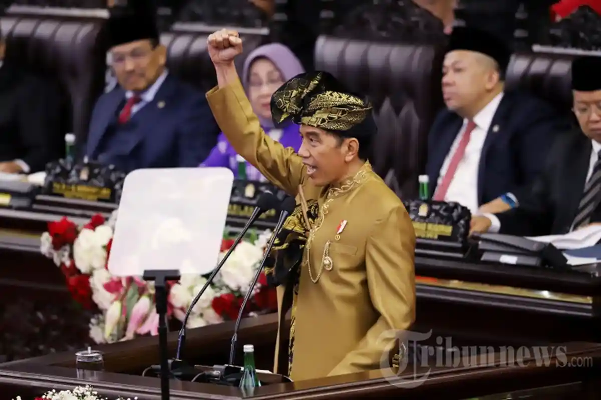 Saat Jokowi Sentil Jajaran yang Doyan 'Jalan-jalan' ke Luar Negeri, Ruang Sidang Ramai Tepuk Tangan