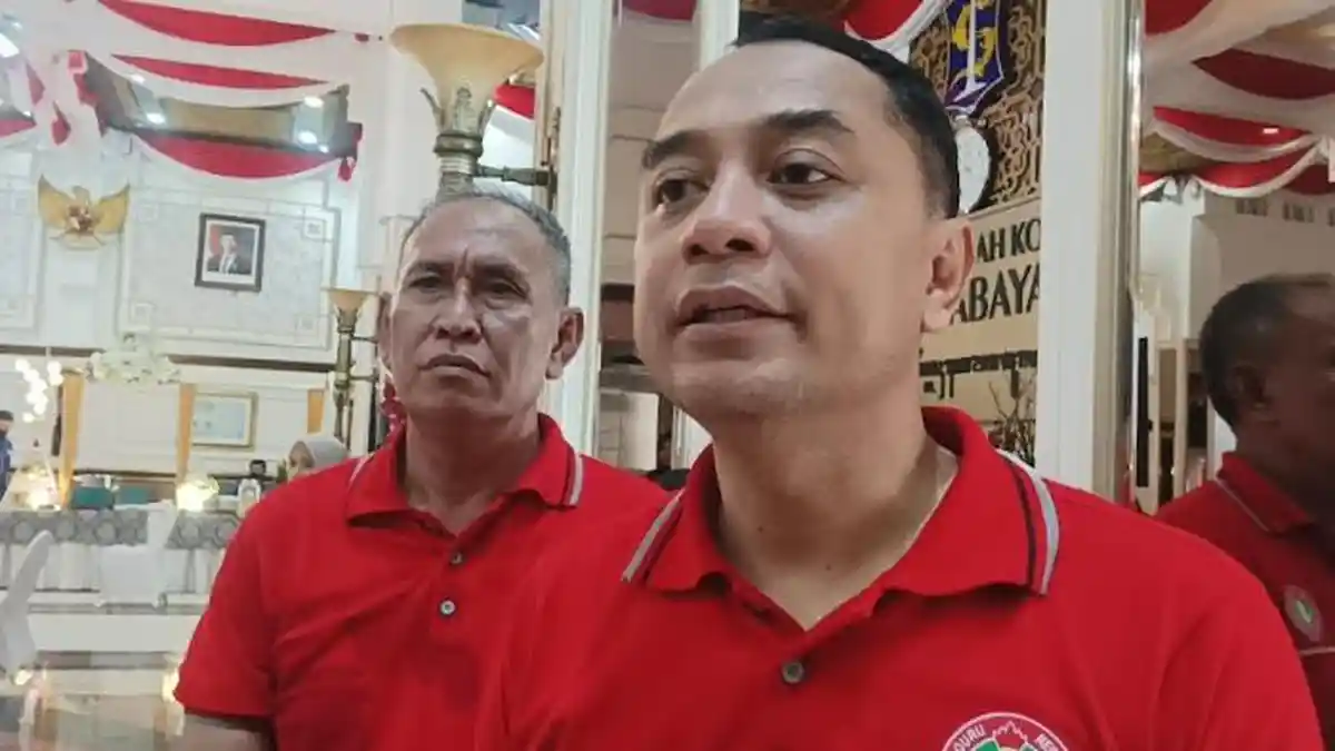 Eri Cahyadi Siapkan Solusi Atasi Potensi Kekurangan Guru di Surabaya, Libatkan Banyak Pihak