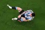 Lionel Messi Terjatuh di Lapangan Hijau
