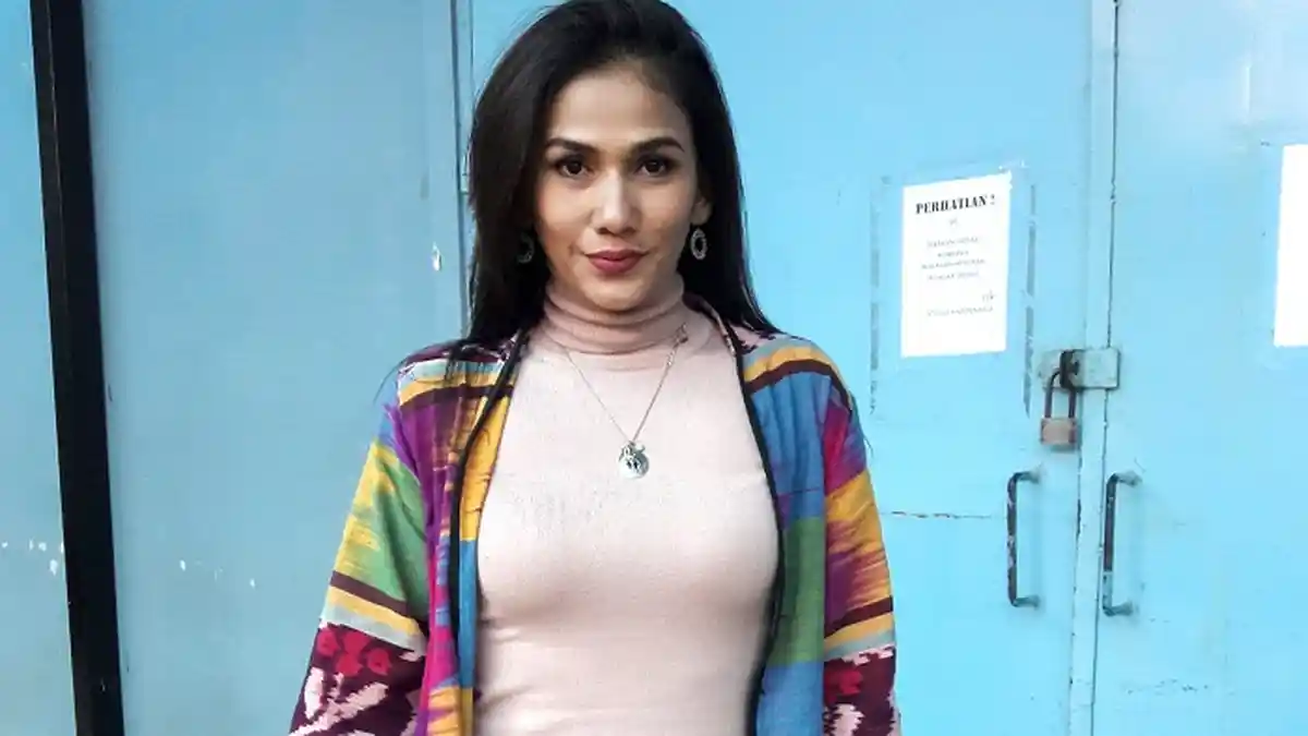Lima Tahun Menjanda, Nova Eliza: Enjoy