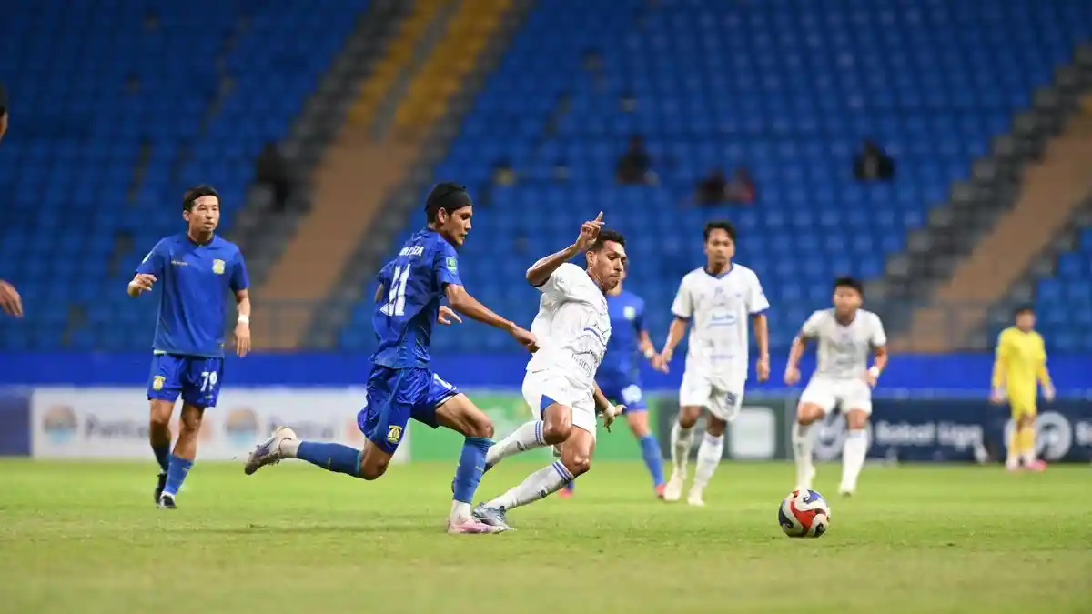 Drama VAR dan Kartu Merah, Laga Persiba Lawan PSIS Imbang