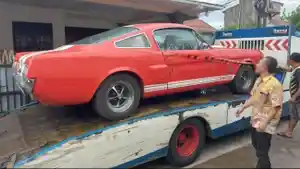 mobil-ford-mustang-andhi-pramono-disita-kpk-1322024.jpg