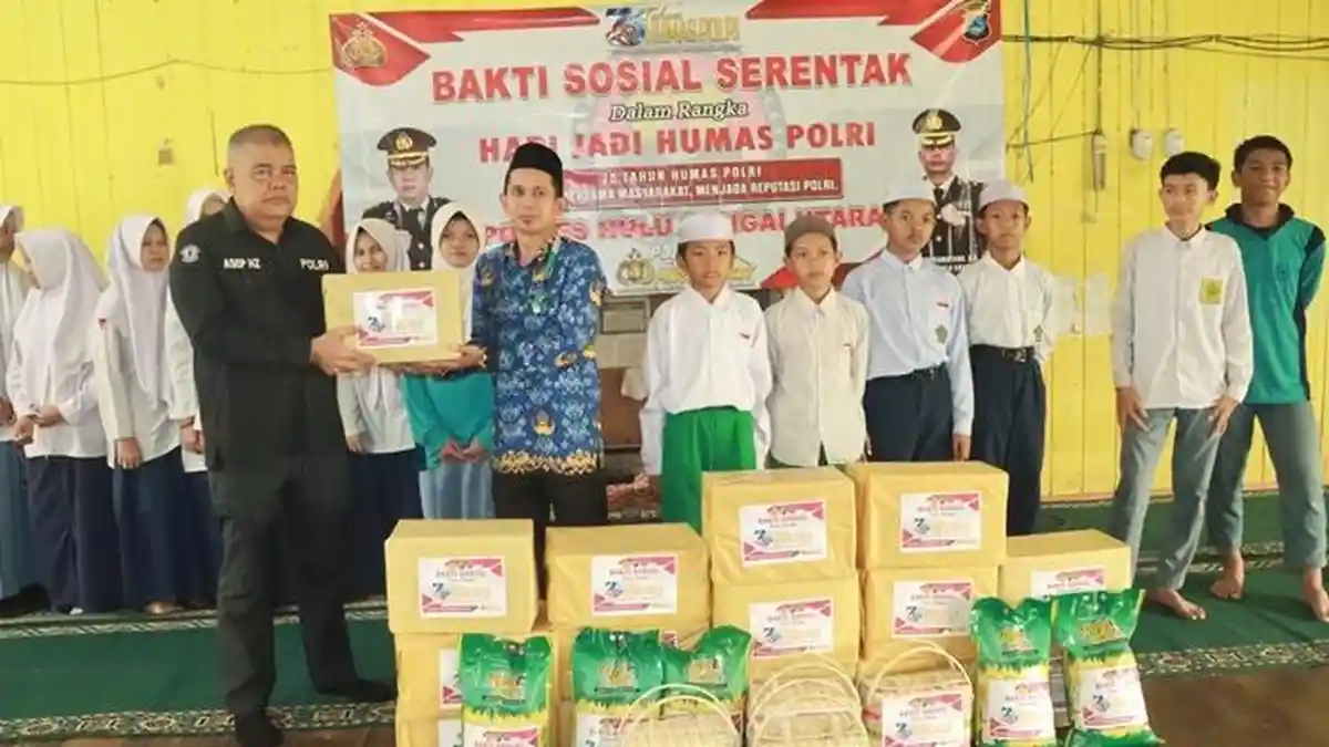 Peringati Hari Jadi Ke-75 Humas Polri, Polres HSU Berbagi Ke Panti Asuhan
