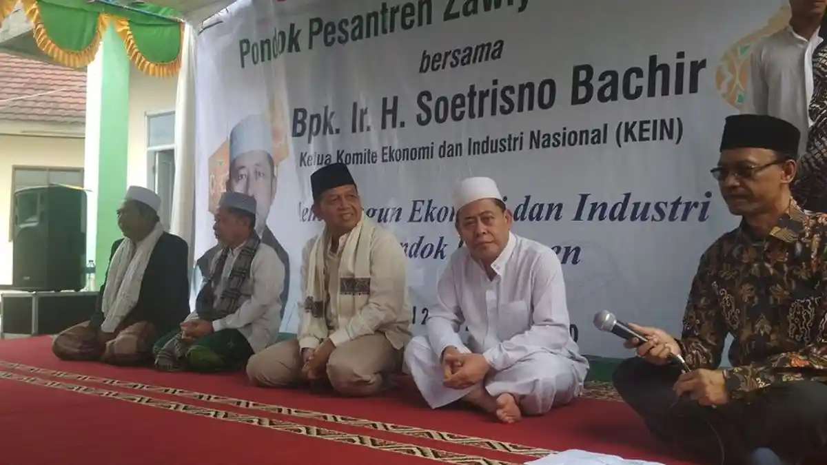 Soetrisno Bachir: Ekonomi Pesantren Bisa Bantu Pertumbuhan Ekonomi Nasional