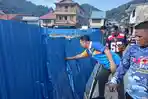 Mengecek-Kondisi-Pelabuhan.jpg
