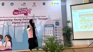 Srikandi-PLN-Sosialisasikan-Tentang-Penggunaan-Listrik-Aman-di-SMKN-2-Pekanbaru.jpg