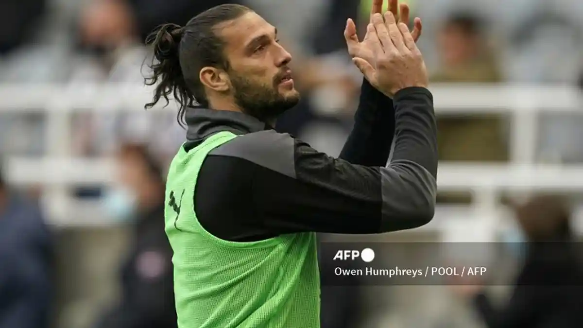 Dilepas Newcastle, Andy Carroll Kini Gabung Reading Secara Gratisan, Diganjar Kontrak Cuma 2 Bulan