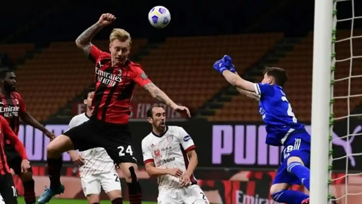 Pemain Timnas Denmark, Simon Kjaer Perpanjang Kontrak dengan AC Milan Hingga 2024