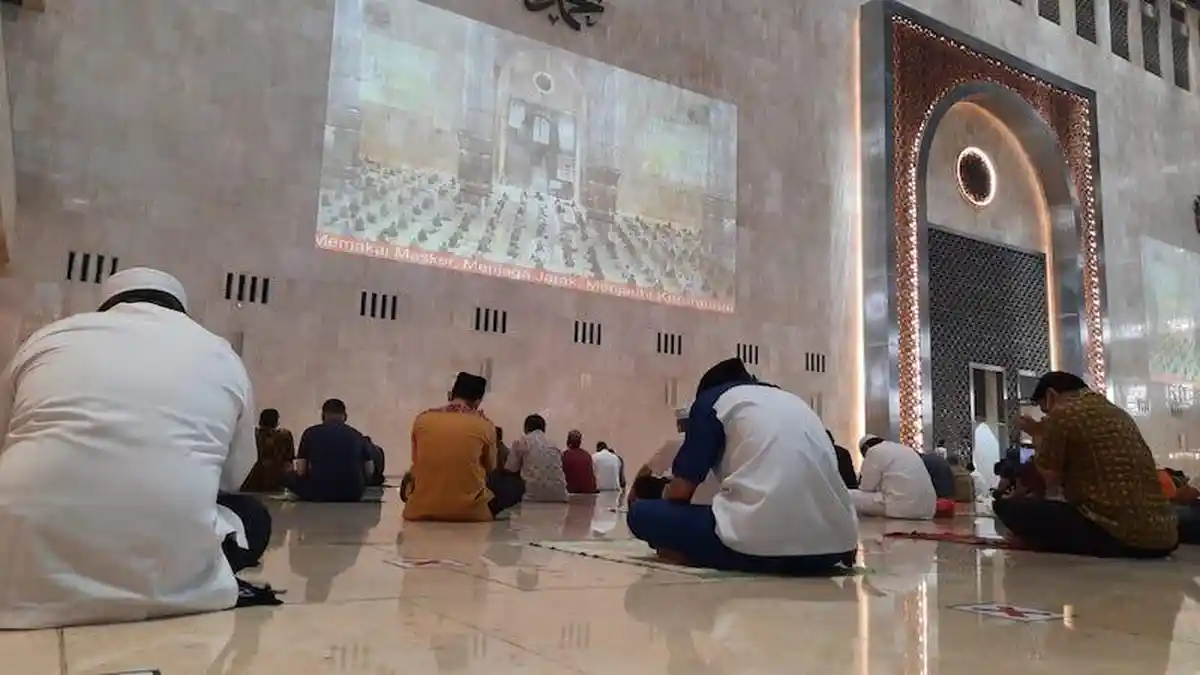 Masyarakat Bersyukur Masjid Istiqlal Kembali Dibuka untuk Salat Jumat