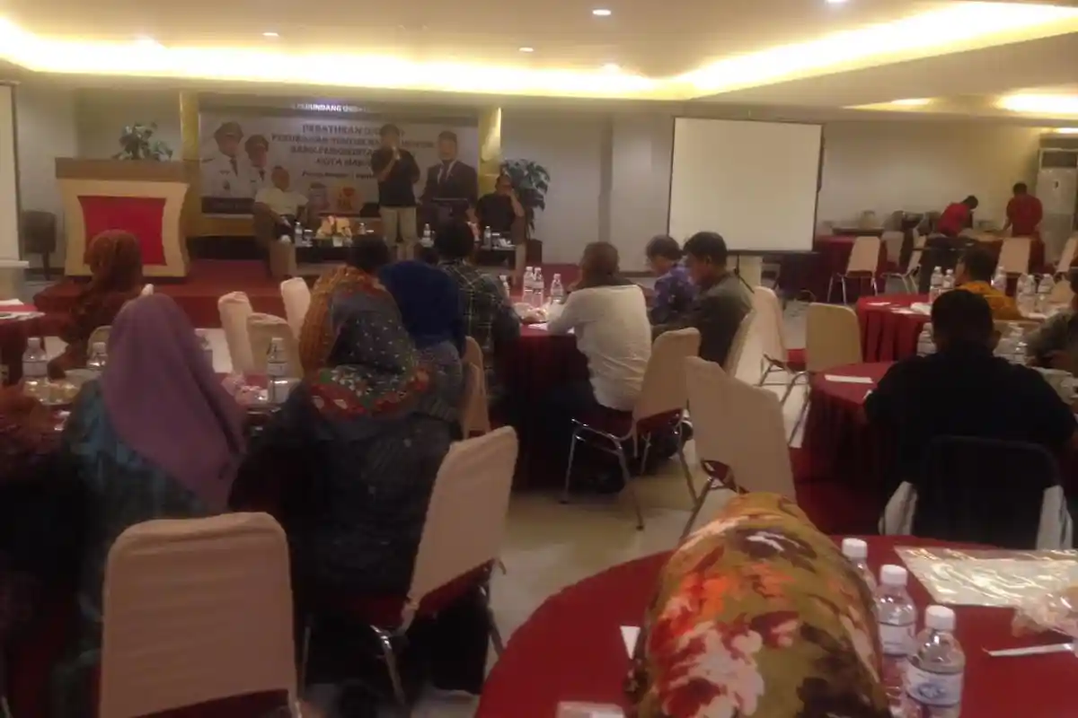 Setwan Sosialisasi Perda Perubahan Status BPR Makassar
