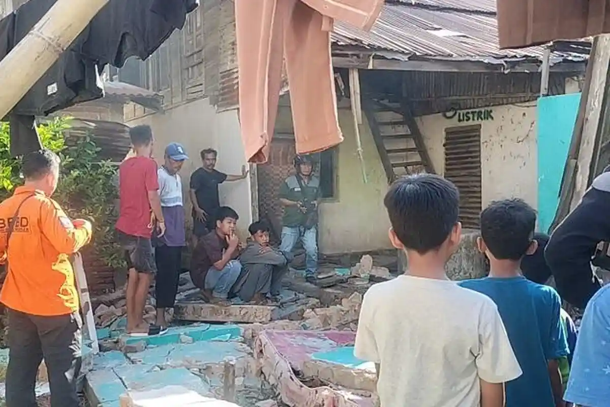 BREAKINGNEWS: 1 Bocah di Polman Tewas Tertimpa Dinding Tiba-tiba Runtuh, 2 Lainnya Kritis