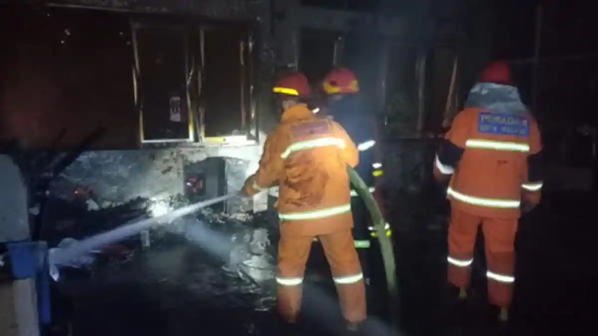 Ruang Kampus Universitas Brawijaya Malang Terbakar, Api Melahap Ruang Lab Manufaktur Teknik Industri