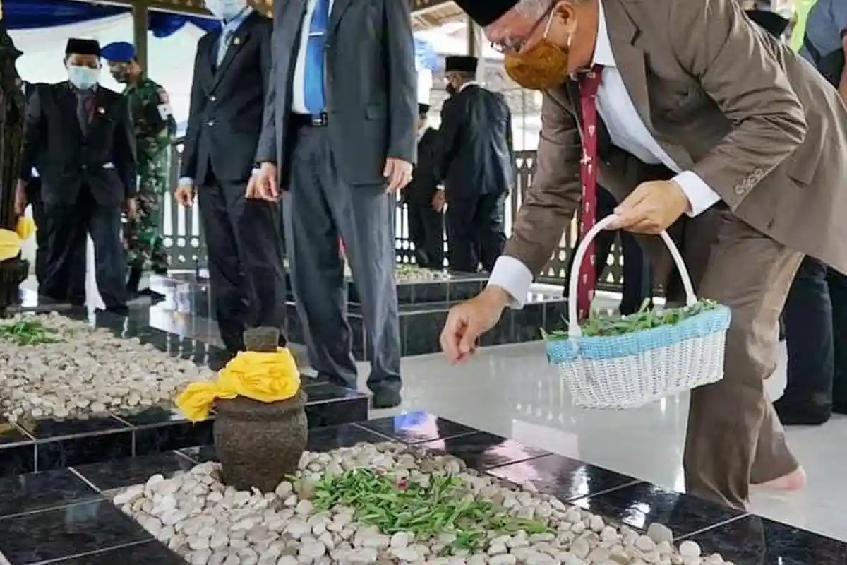 Kisah Juru Kunci Makam La Mohang Daeng Mangkona Samarinda, Rawat Situs Pakai Uang Pribadi
