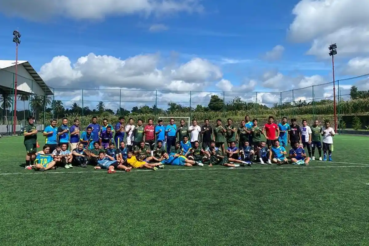 Cetak 4 Gol, Kajari Bawa Kejari Bitung Sulut Juara Turnamen Sepakbola Jelajah 3 Batu