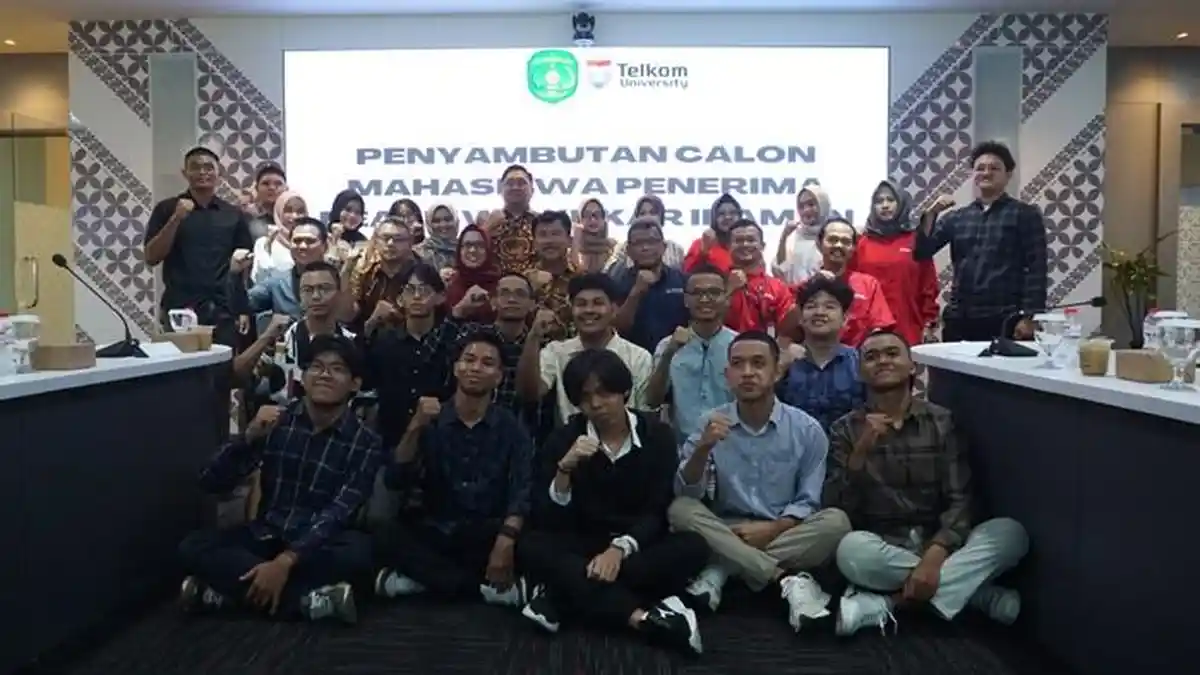 Kerjasama dengan Telkom University, Pemkab Kukar Serahkan 20 Calon Mahasiswa Beasiswa Kukar Idaman