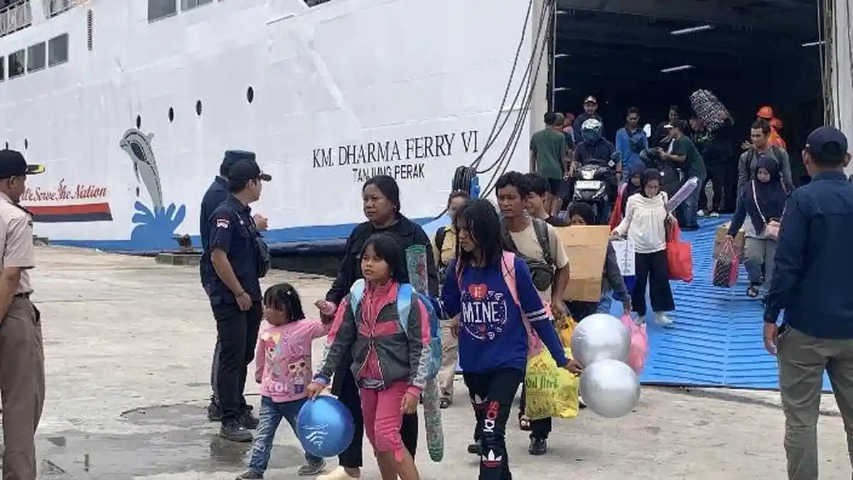 Hadapi Lonjakan Penumpang Saat Nataru di Pelabuhan Sampit, DLU Siapkan Armada dan SDM - Arus-balik-Sampit-Kalteng-3.jpg